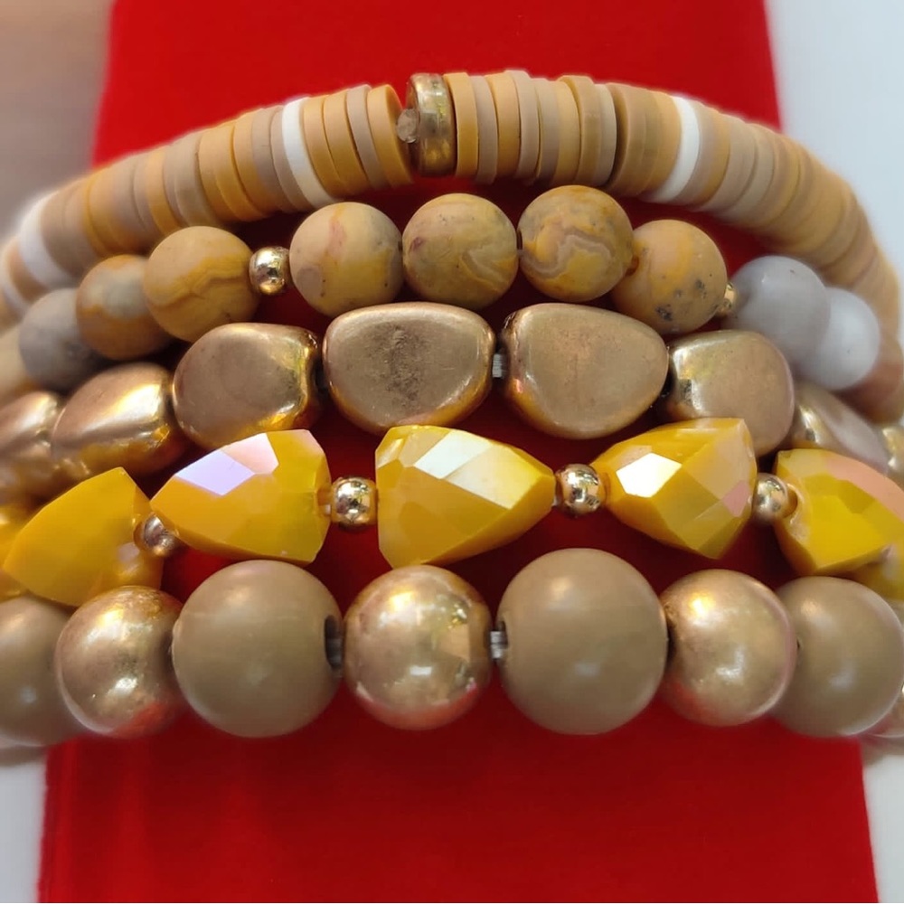 Bracelets - Picture 4 of 5